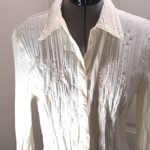 St Johns Bay, Sz XL White Crinkle Blouse W/Embroidered  & Beads, button down